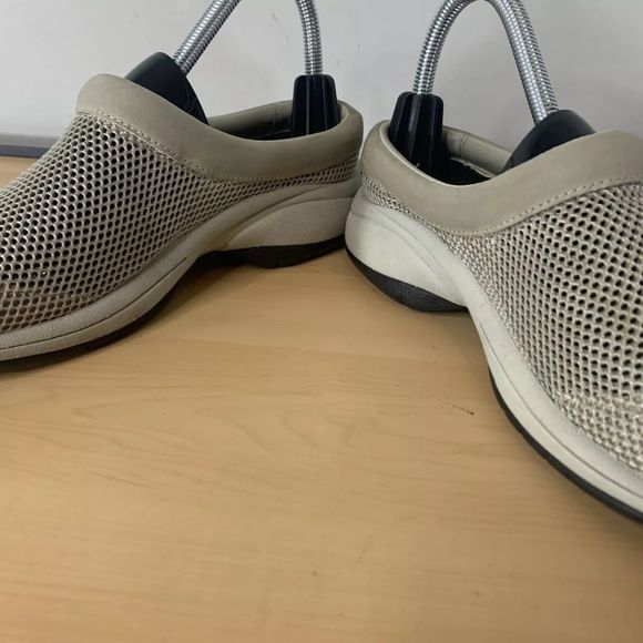 MERRELL MOC PRIMO VENT SILVER MIST WOMENS SIZE 7, SLIP ON SHOES - Picture 6 of 10